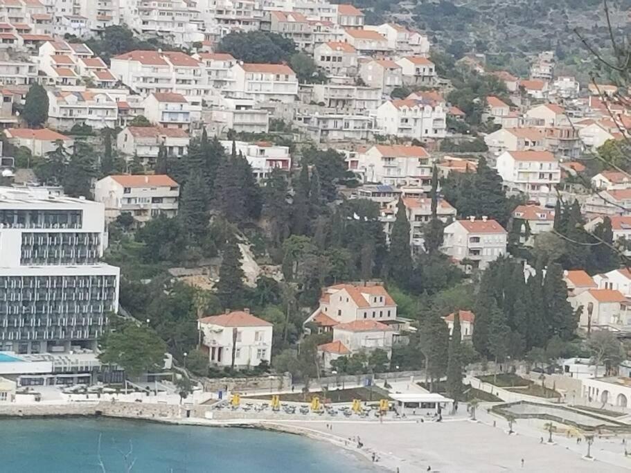 Beachfront Dubrovnik Villa Exterior photo