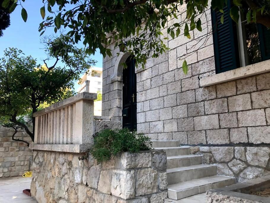 Beachfront Dubrovnik Villa Exterior photo